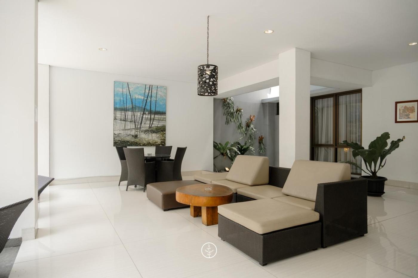 Hikari Hill View Villa 7 Bedrooms With A Private Swimming Pool And Billiard บันดุง ภายนอก รูปภาพ