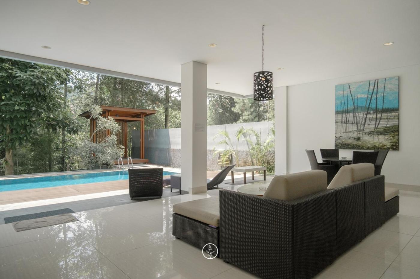 Hikari Hill View Villa 7 Bedrooms With A Private Swimming Pool And Billiard บันดุง ภายนอก รูปภาพ